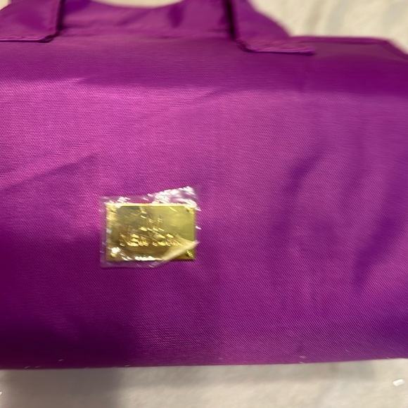 JM New York Velvet Travel Bag - Picture 3 of 8